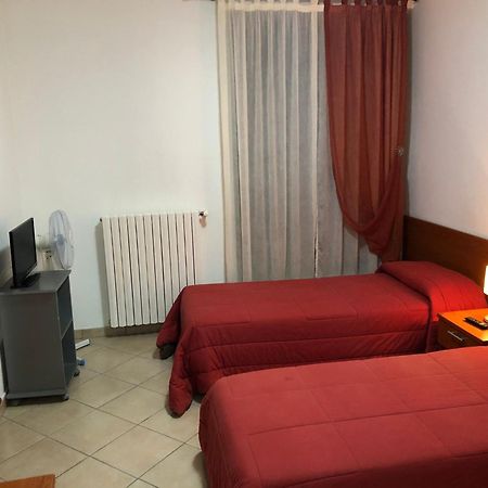 B&B Tarasia Ragusa Exterior foto